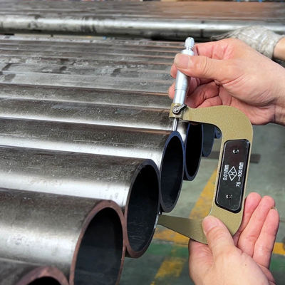 Tubo de acero aleado de alta resistencia 4130 Chromoly para perforación petrolera y tubos de varilla de perforación con construcción sin costura